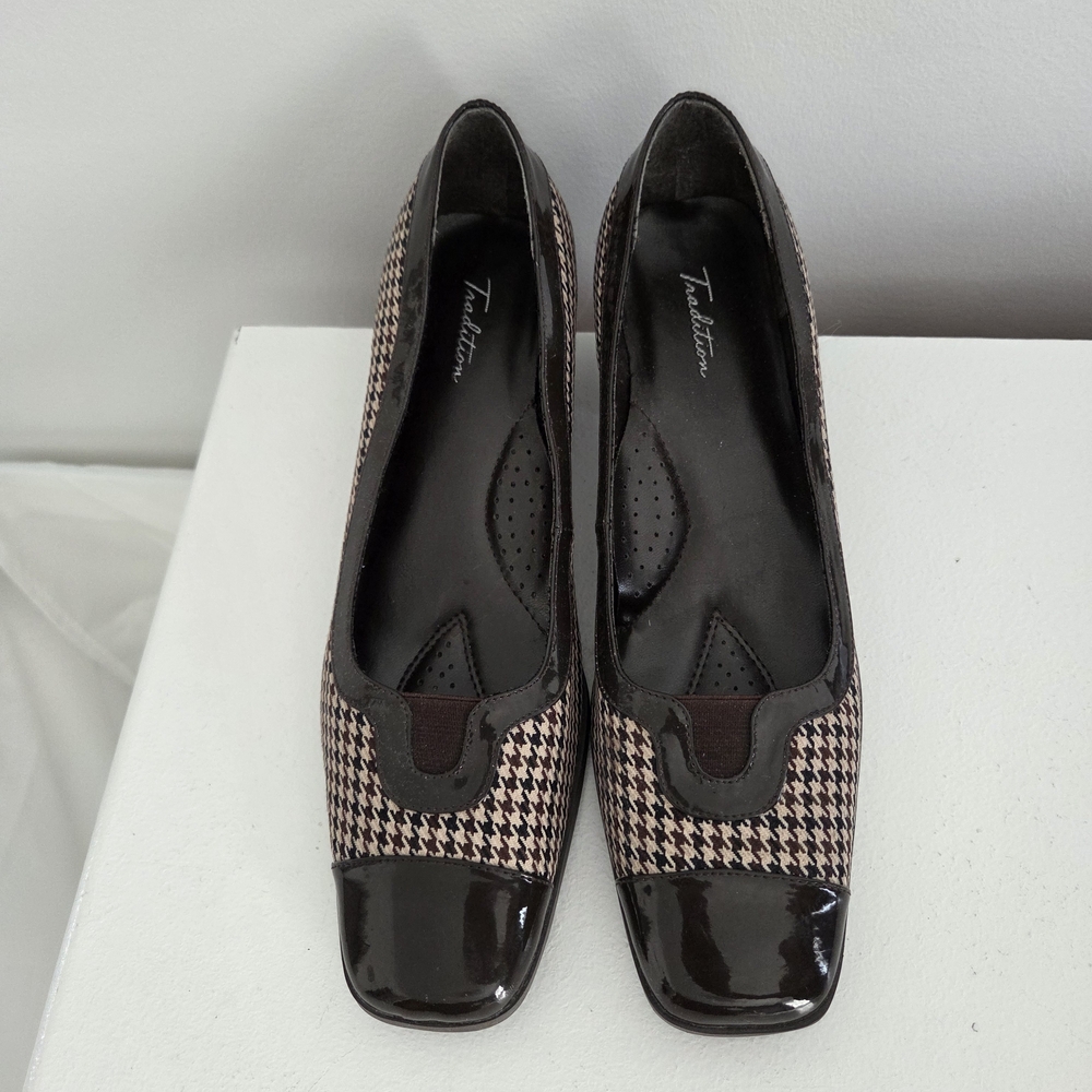 Women's Houndstooth Loafer Shoe With 1.5" Heel